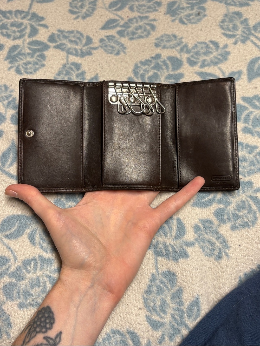 Coach Brown PVC Key Case - Picture 4 of 6